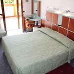 Otel Derby 3*