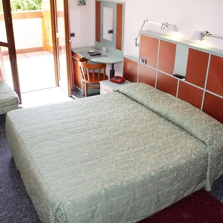 Hotel Derby 3*