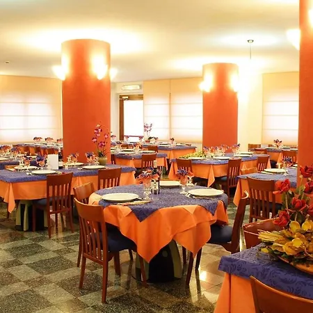 Hotel Derby 3*
