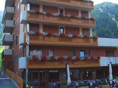 Derby Hotel 3*