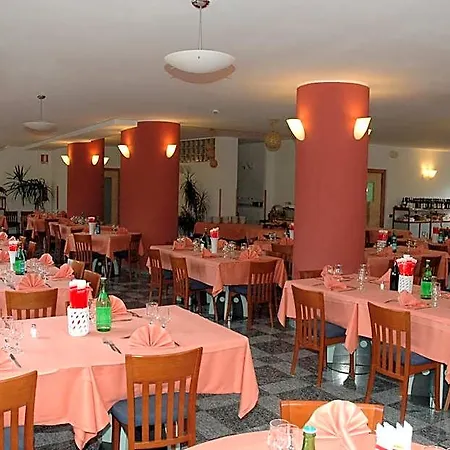 Hotel Derby 3*