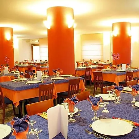 Hotel Derby 3*
